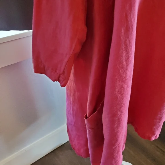 Cut Loose long sleeve linen dress with pockets. Oversized. - Picture 2 of 4